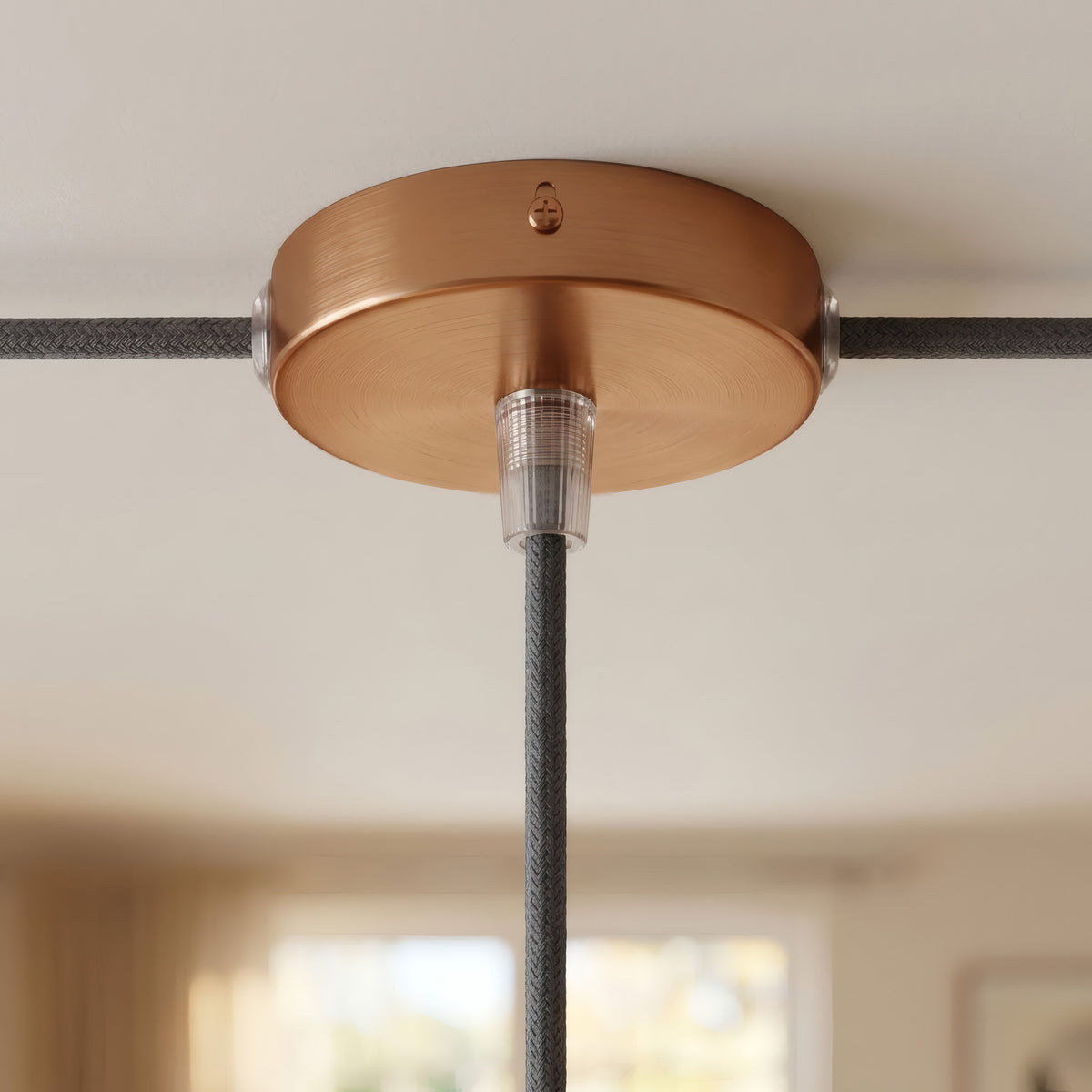 Cilindrische mini-plafondkap van metaal, Ø 83 mm — 1 centrale en 2 zijopeningen / Conisch thermoplast / Satijn koper