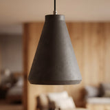 Trechtervormige lampenkap van cement met E27-fitting