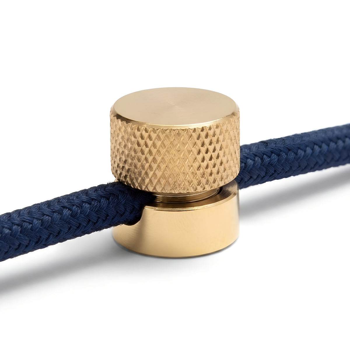 Metalen wandkabelhouder voor strijkijzersnoer — Messing