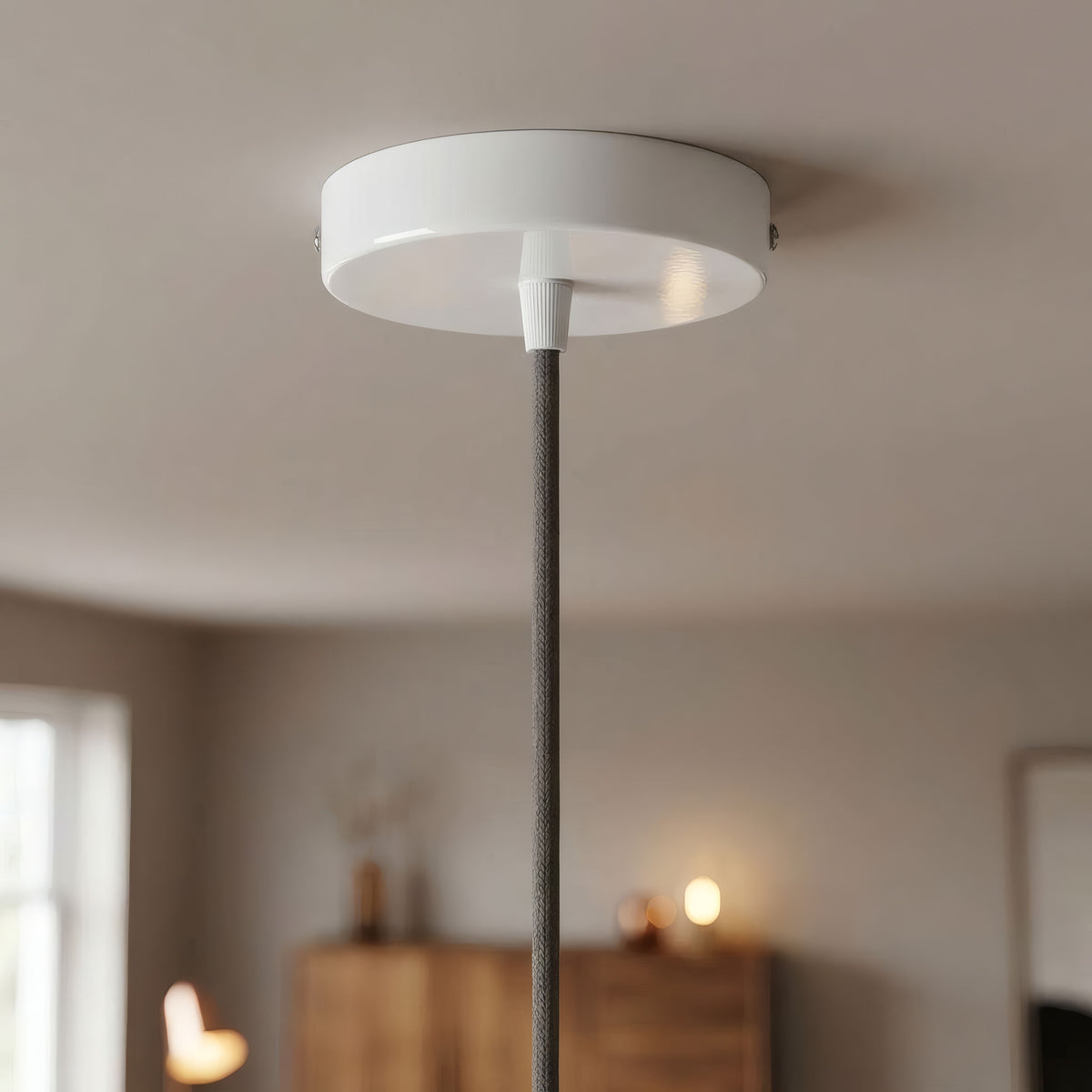 Cilindrische plafondkap van metaal, Ø 120 mm — Conisch thermoplast / Glanzend wit