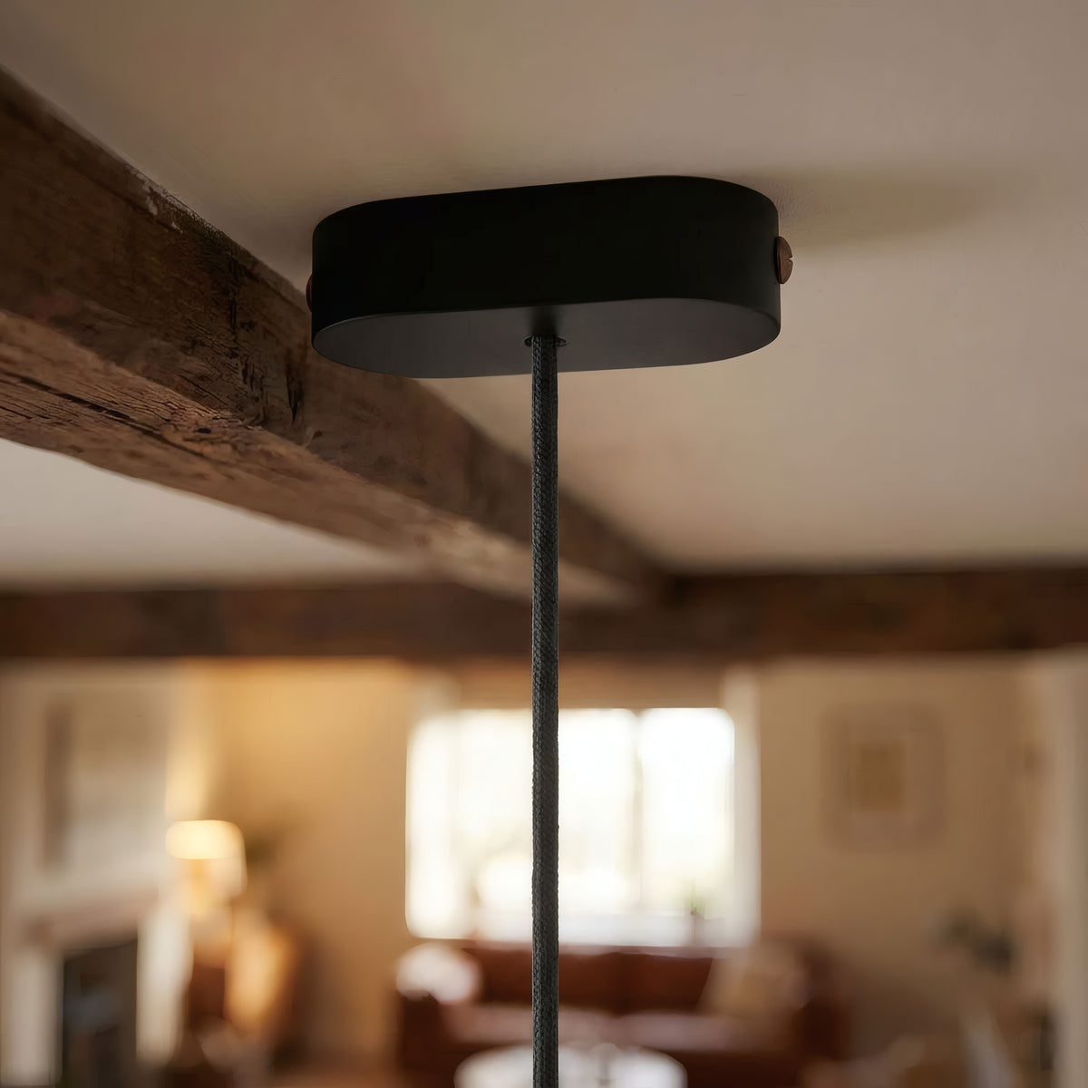 Ovale plafondkap van hout, 120 × 51 mm — Zwart
