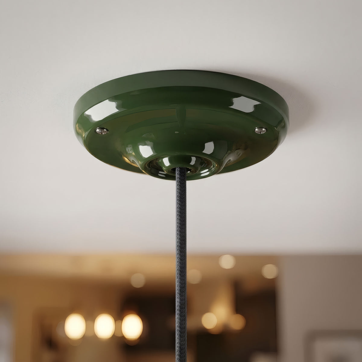 Porseleinen plafondkap met bevestigingsset, Ø 105 mm — Groen